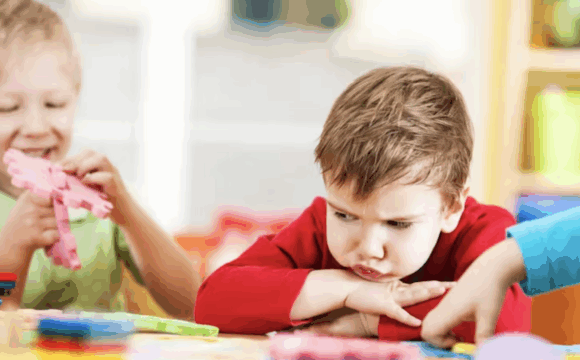 Que faire si votre enfant ne s’épanouit pas dans son école actuelle ?